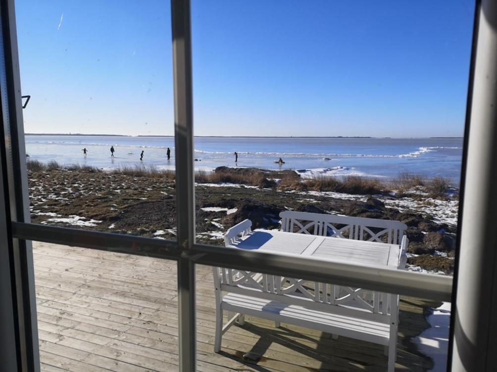 Beach Cabin Хёлльвикен Экстерьер фото