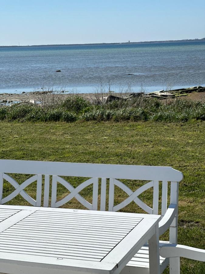 Beach Cabin Хёлльвикен Экстерьер фото