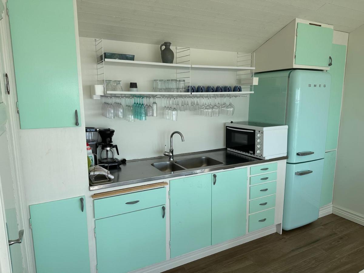 Beach Cabin Хёлльвикен Экстерьер фото