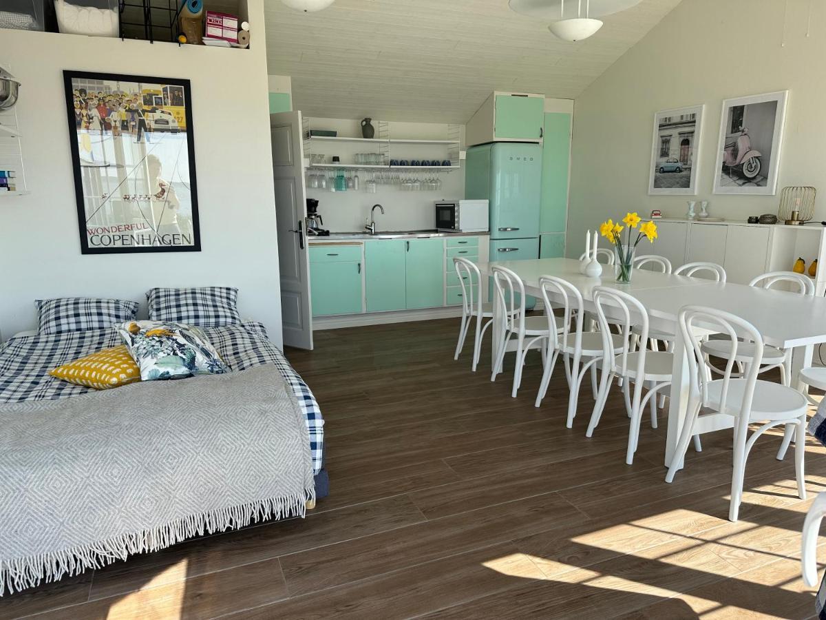 Beach Cabin Хёлльвикен Экстерьер фото
